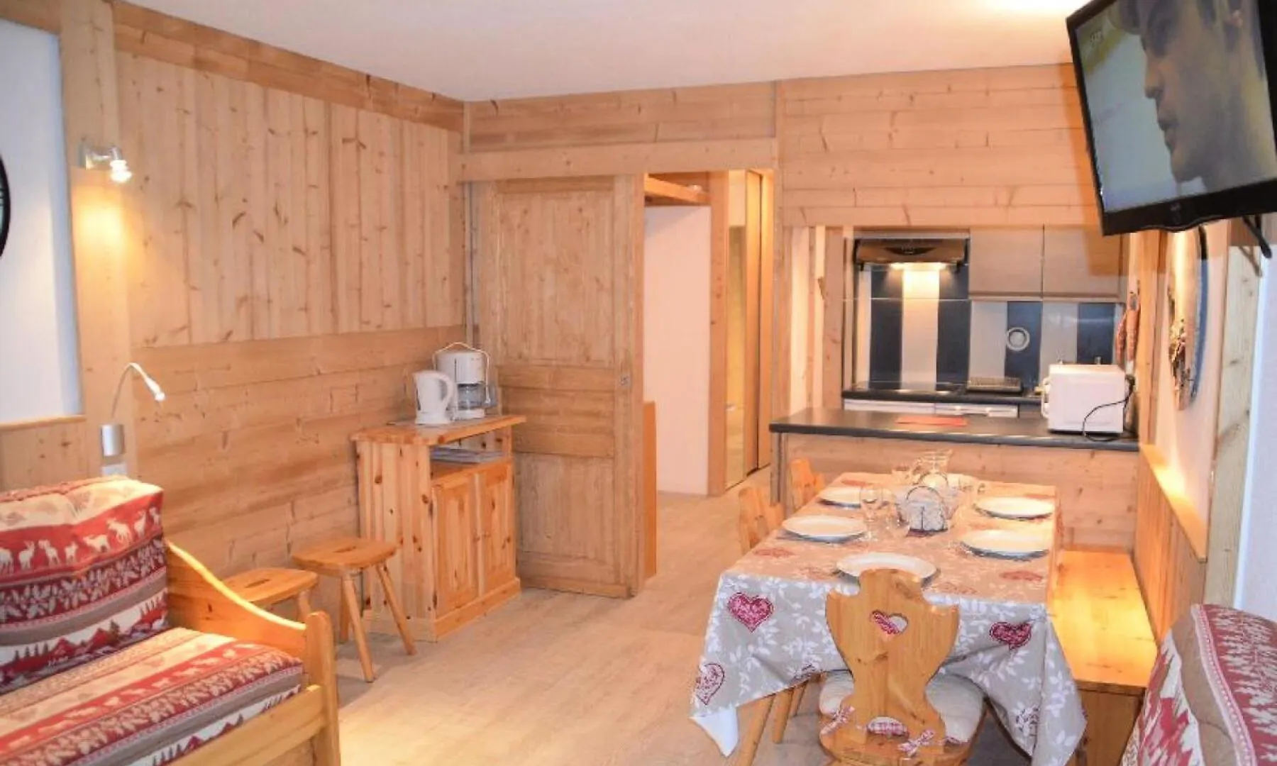 Residence Chaviere - Ski Aux Pieds, Appartement Tout En Bois Au Coeur Des Menuires Mae-4924 Saint-Martin-de-Belleville